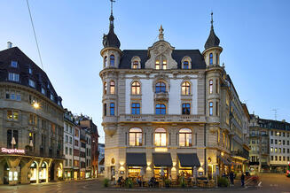 Status: Abklärung Rechte durch SI -Hotel Baslertor ***